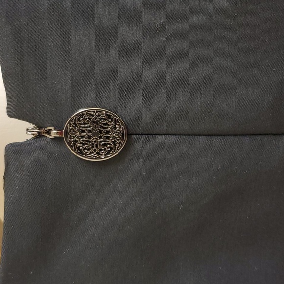 Tahari black sleeveless lined dress size 8 - Picture 6 of 13